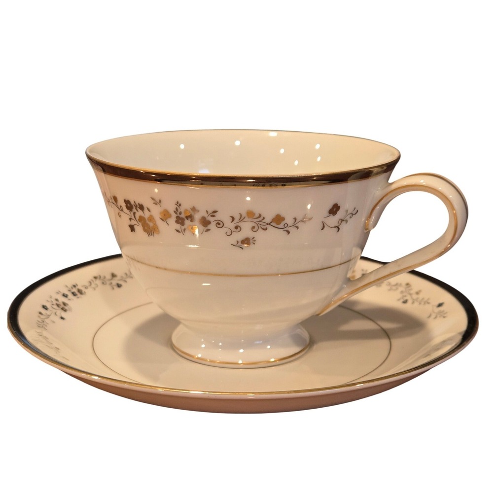 Sango Imperial Deluxe Balmoral Fine China Tea Cup and Saucer Set Gold Floral